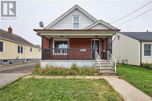 4419 Fifth Avenue, Niagara Falls, ON - Outdoor With Deck Patio Veranda With Facade