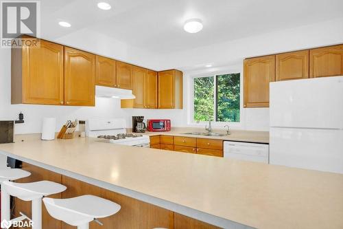 1018C Leisure Ln, Cloyne, ON - Indoor Photo Showing Kitchen