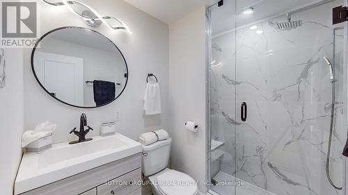 23 Quincy Crescent, Toronto, ON - Indoor Photo Showing Bathroom