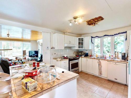 Kitchen - 991 Rue Du Rocher, Sainte-Julienne, QC - Indoor Photo Showing Kitchen