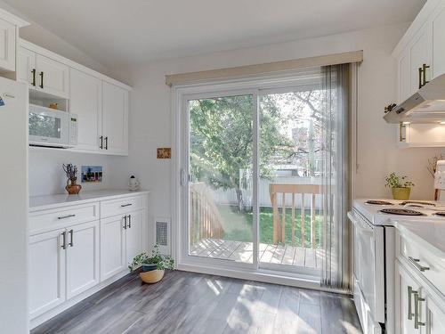 Kitchen - 4600 Rue L'Écuyer, Laval (Chomedey), QC - Indoor Photo Showing Kitchen