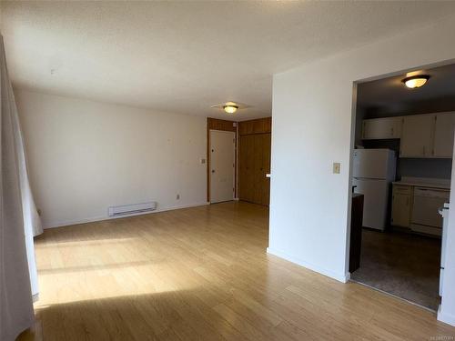 12-7077 Highland Dr, Port Hardy, BC - Indoor Photo Showing Kitchen