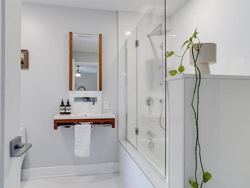 Salle de bains - 218 Rue Oakridge, Baie-D'Urfé, QC - Indoor Photo Showing Bathroom