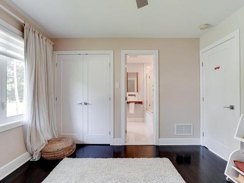 Chambre Ã Â coucher - 218 Rue Oakridge, Baie-D'Urfé, QC - Indoor Photo Showing Bedroom