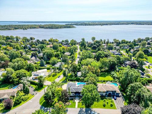 Vue d'ensemble - 218 Rue Oakridge, Baie-D'Urfé, QC - Outdoor With Body Of Water With View