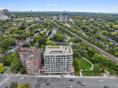 304-285 Avenue Rd, Toronto, ON - Outdoor With View