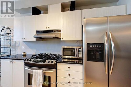 7 - 110 Napier Street, Blue Mountains, ON - Indoor Photo Showing Kitchen With Stainless Steel Kitchen