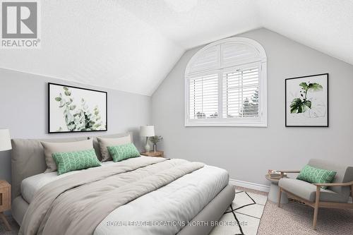 7 - 110 Napier Street, Blue Mountains, ON - Indoor Photo Showing Bedroom