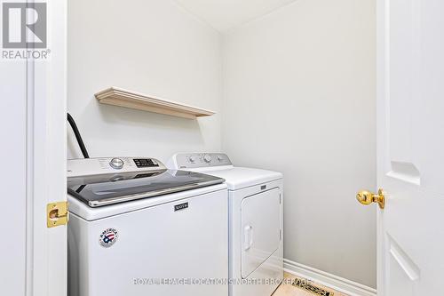 7 - 110 Napier Street, Blue Mountains, ON - Indoor Photo Showing Laundry Room