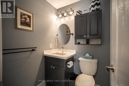 101 - 720 Yonge Street, Barrie, ON - Indoor Photo Showing Bathroom