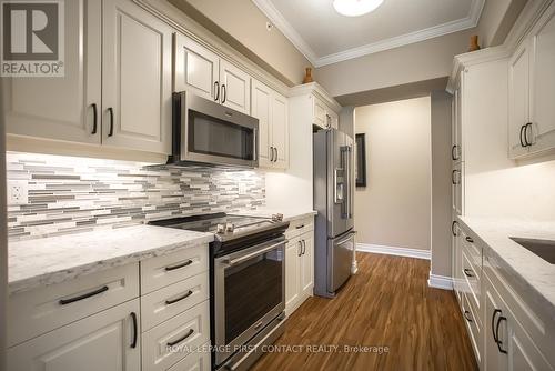 101 - 720 Yonge Street, Barrie, ON - Indoor Photo Showing Kitchen With Upgraded Kitchen