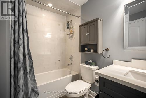 101 - 720 Yonge Street, Barrie, ON - Indoor Photo Showing Bathroom