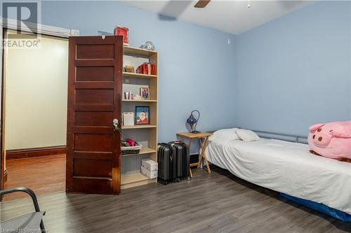 247 Park Street N, Hamilton, ON - Indoor Photo Showing Bedroom