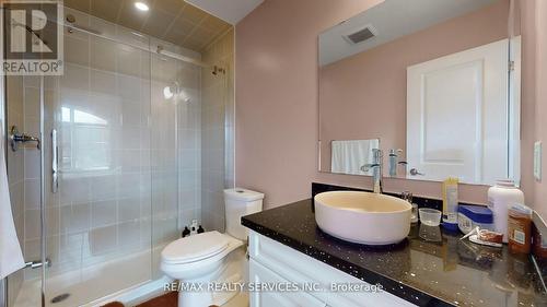 3196 Carding Mill Trail, Oakville, ON - Indoor Photo Showing Bathroom