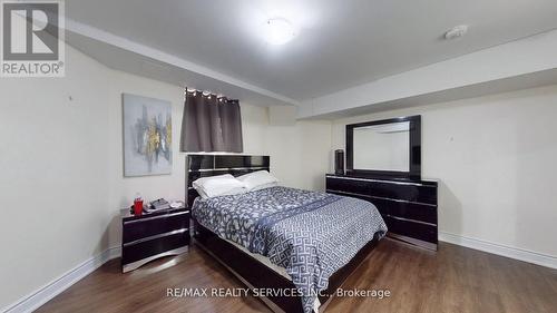 3196 Carding Mill Trail, Oakville, ON - Indoor Photo Showing Bedroom