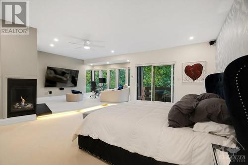 11 Chase Court, Ottawa, ON - Indoor Photo Showing Bedroom