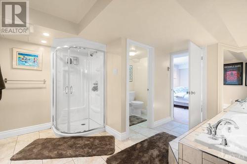 11 Chase Court, Ottawa, ON - Indoor Photo Showing Bathroom