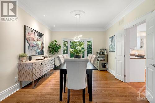 11 Chase Court, Ottawa, ON - Indoor Photo Showing Dining Room