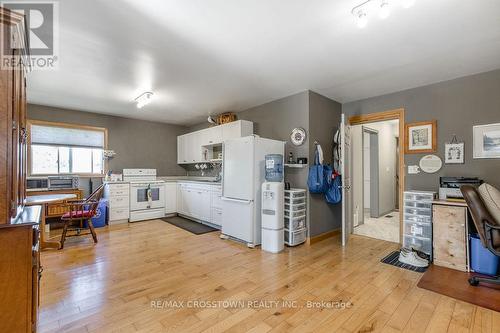 776 Monck Road, Kawartha Lakes, ON - Indoor Photo Showing Kitchen