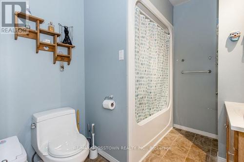 776 Monck Road, Kawartha Lakes, ON - Indoor Photo Showing Bathroom