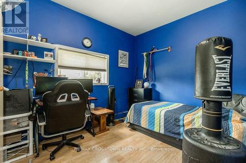 776 Monck Road, Kawartha Lakes, ON - Indoor Photo Showing Bedroom