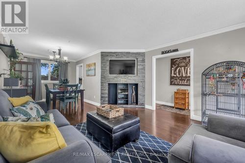 12 Mcnab Place, Haldimand, ON - Indoor Photo Showing Living Room With Fireplace