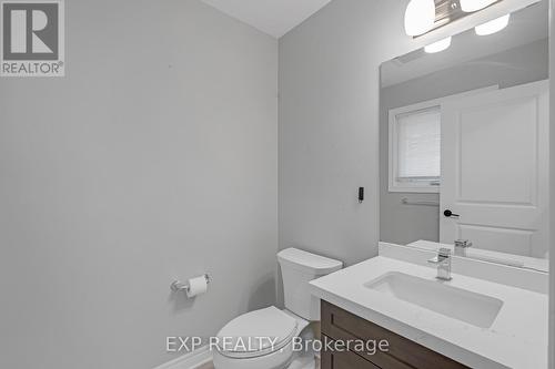 15 Laurent Avenue, Welland, ON - Indoor Photo Showing Bathroom