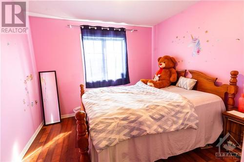 1089 Ballantyne Drive, Ottawa, ON - Indoor Photo Showing Bedroom