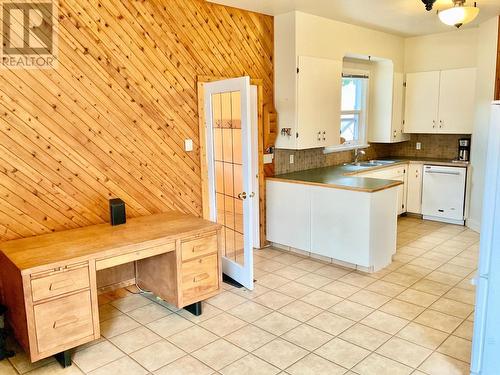 270 Dominion Street, Midway, BC - Indoor Photo Showing Kitchen With Double Sink