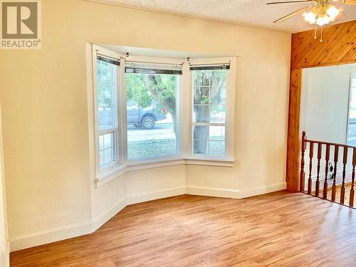 270 Dominion Street, Midway, BC - Indoor Photo Showing Other Room