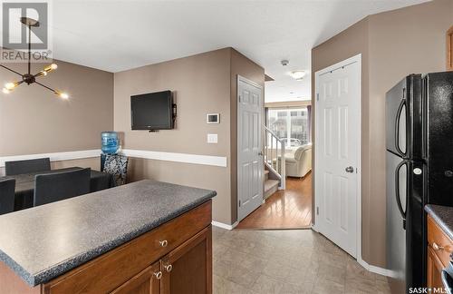 487 Blakeney Crescent, Saskatoon, SK - Indoor Photo Showing Kitchen