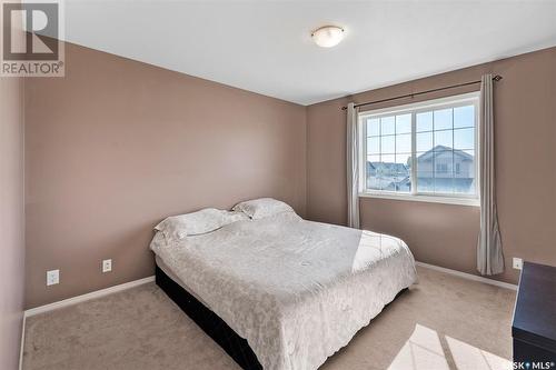 487 Blakeney Crescent, Saskatoon, SK - Indoor Photo Showing Bedroom