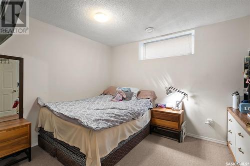 487 Blakeney Crescent, Saskatoon, SK - Indoor Photo Showing Bedroom