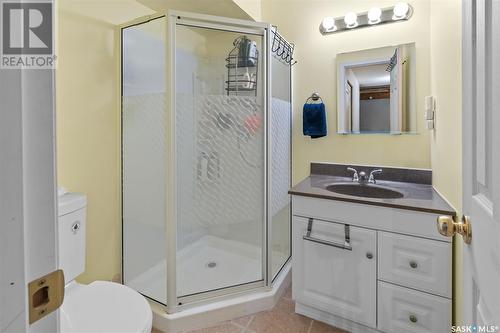 487 Blakeney Crescent, Saskatoon, SK - Indoor Photo Showing Bathroom