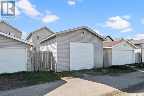 487 Blakeney Crescent, Saskatoon, SK - Outdoor