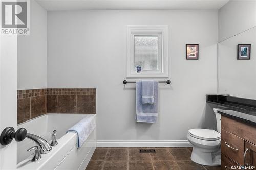 114 342 Trimble Crescent, Saskatoon, SK - Indoor Photo Showing Bathroom