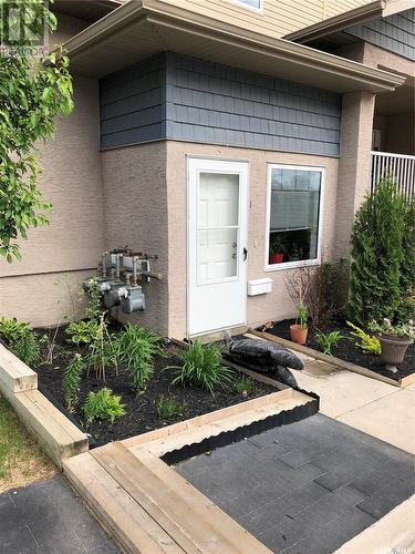 #1 1507 19Th Street W, Saskatoon, SK - Outdoor