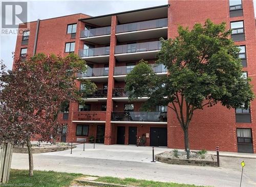 536 11Th Avenue Unit# 404, Hanover, ON - Outdoor With Facade