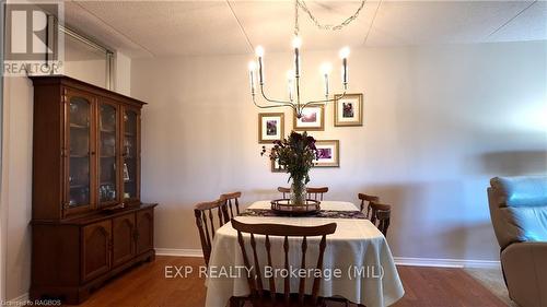 404 - 536 11Th Avenue, Hanover, ON - Indoor Photo Showing Dining Room