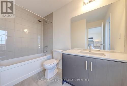 40 Golden Meadows Drive, Otonabee-South Monaghan, ON - Indoor Photo Showing Bathroom