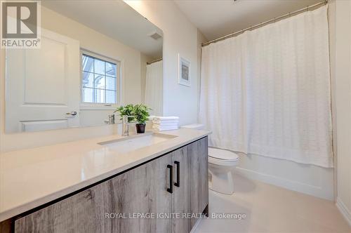 40 Golden Meadows Drive, Otonabee-South Monaghan, ON - Indoor Photo Showing Bathroom