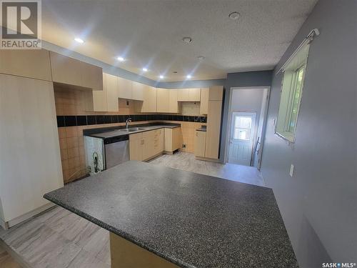 2152 Deans Crescent, North Battleford, SK - Indoor Photo Showing Kitchen