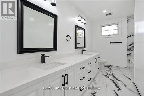 17 Sleepy Hollow Lane, Whitchurch-Stouffville, ON - Indoor Photo Showing Bathroom