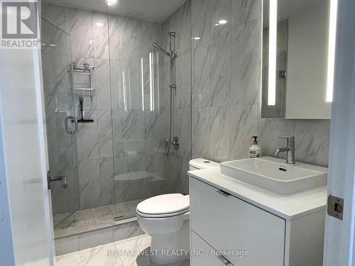 1712 - 470 Front Street W, Toronto, ON - Indoor Photo Showing Bathroom