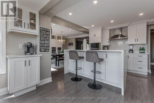 1336 Monmouth Drive, Burlington, ON - Indoor Photo Showing Kitchen With Upgraded Kitchen