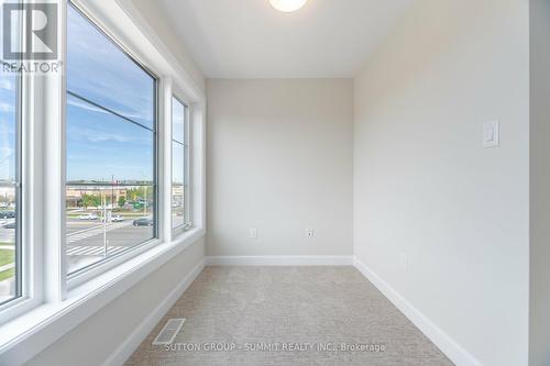 15 - 2273 Turnberry Road, Burlington, ON - Indoor Photo Showing Other Room