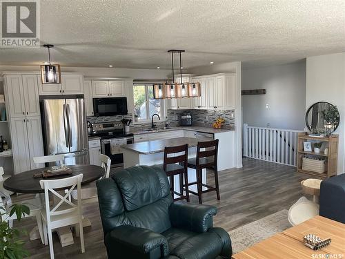 212 7Th Street S, Wakaw, SK - Indoor