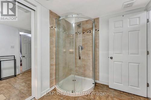 37 Broken Oak Crescent, Kitchener, ON - Indoor Photo Showing Bathroom