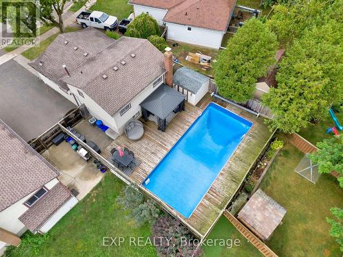 37 Broken Oak Crescent, Kitchener, ON - Outdoor With In Ground Pool