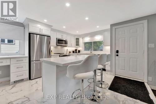 37 Broken Oak Crescent, Kitchener, ON - Indoor Photo Showing Kitchen With Upgraded Kitchen